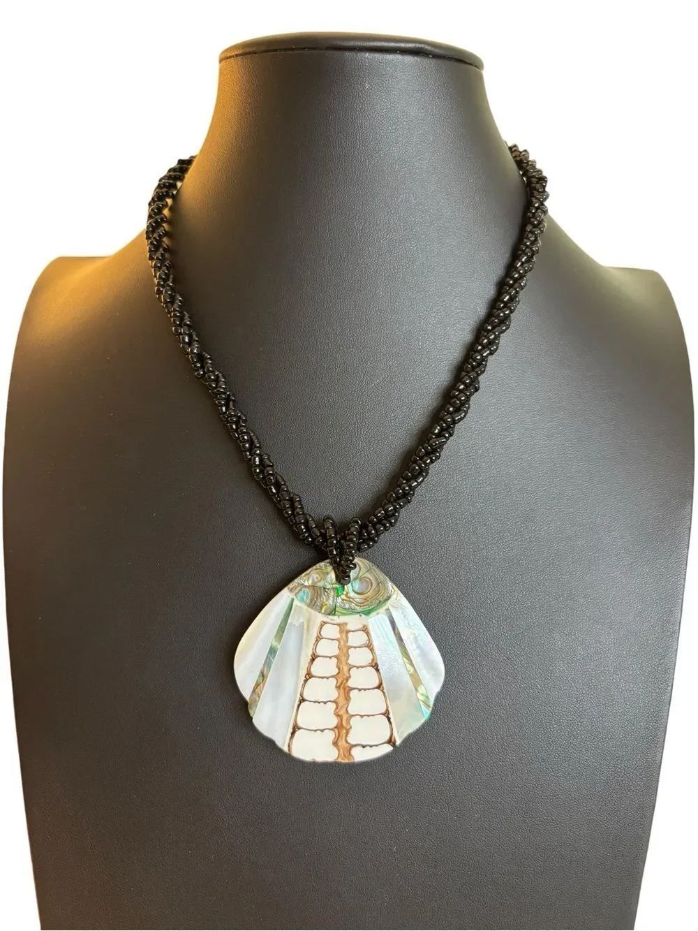 Beautiful Inlaid Fan Shell Pendant Necklace Featuring Mother-Of-Pearl & Abalone